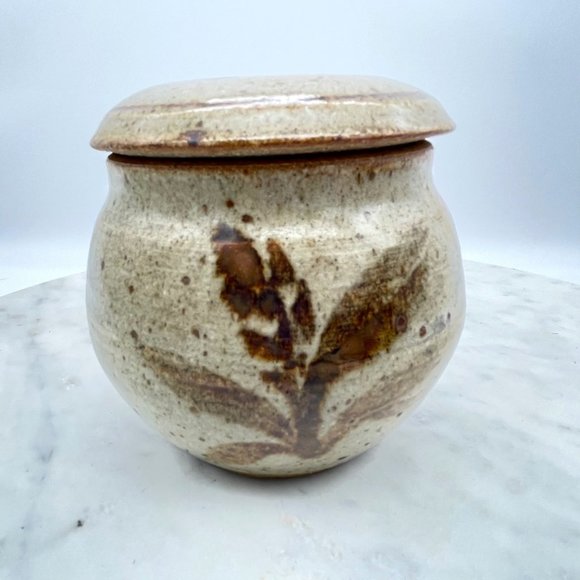 Handmade Pottery Jar Lid Earthenware Stoneware Beige Brown Speckle Plant Motif - Picture 1 of 11